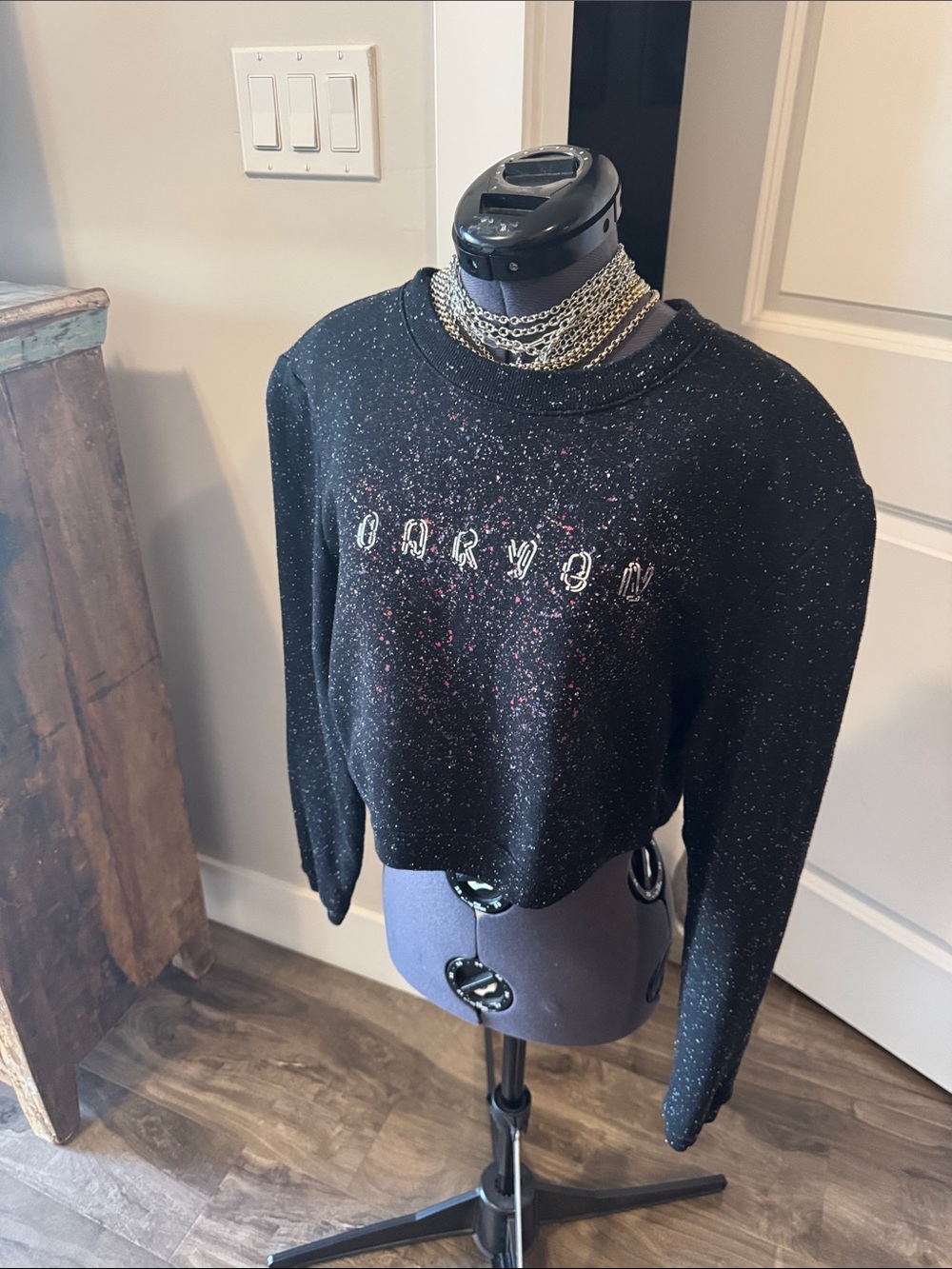 - 🔥 - Carven Metallic Confetti Cropped Crewneck Sweater Top - size med
